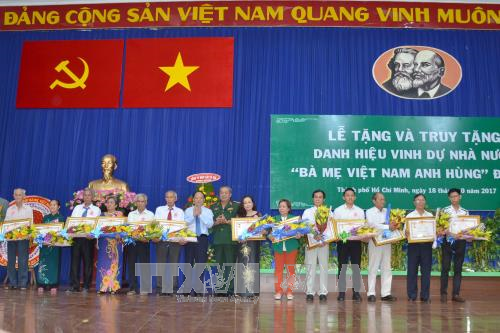 TP Hồ Chí Minh phong tặng và truy tặng danh hiệu 'Bà Mẹ Việt Nam anh hùng' 